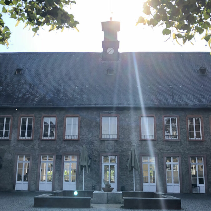 Westflügel Schloss Reichartshausen